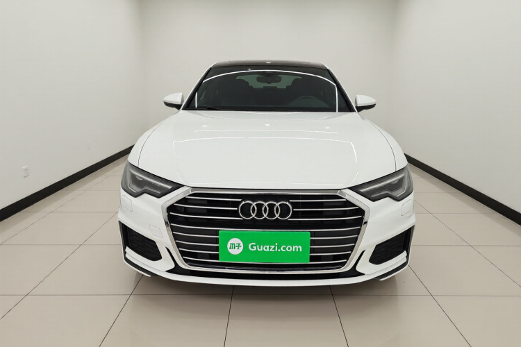 奥迪A6L 2021款 40 TFSI 豪华动感型车身外观2