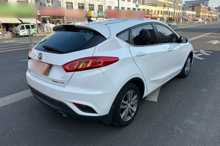 长安 逸动 2015款 1.6L 手动俊酷型 国V车身外观6003