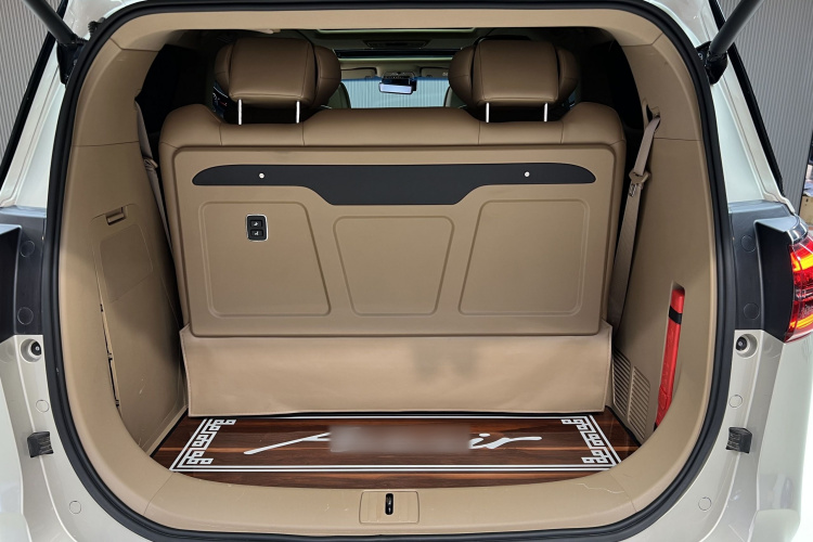 别克GL8 2020款 ES陆尊 653T 豪华型车身外观6005