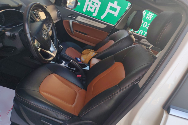 江汽集团 瑞风S5 2013款 2.0T 手动尊享版中控内饰19