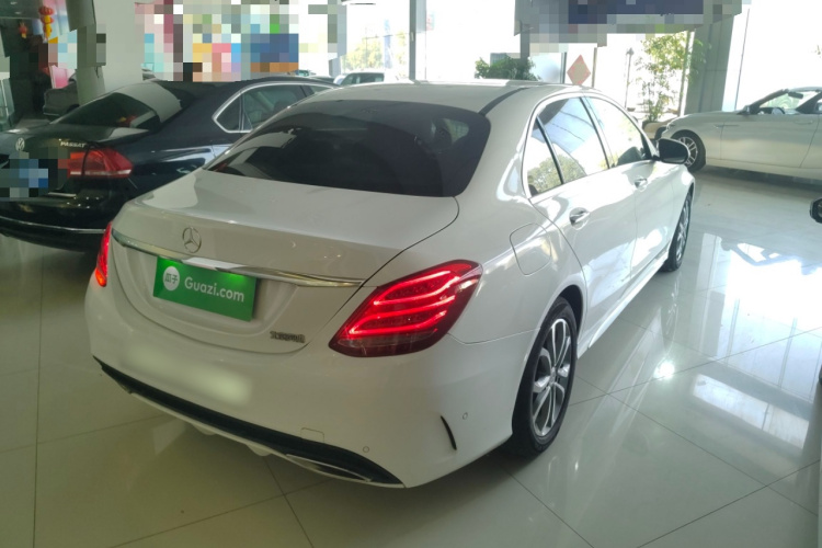 奔驰C级 2018款 C 180 L 时尚型运动版车身外观7