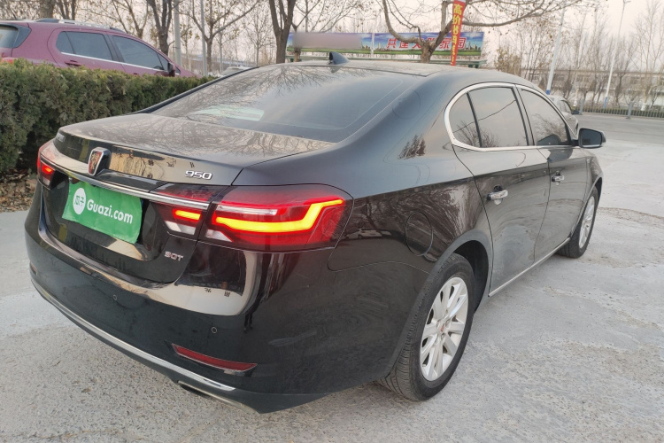 荣威950 2017款 30T 互联网旗舰版车身外观7