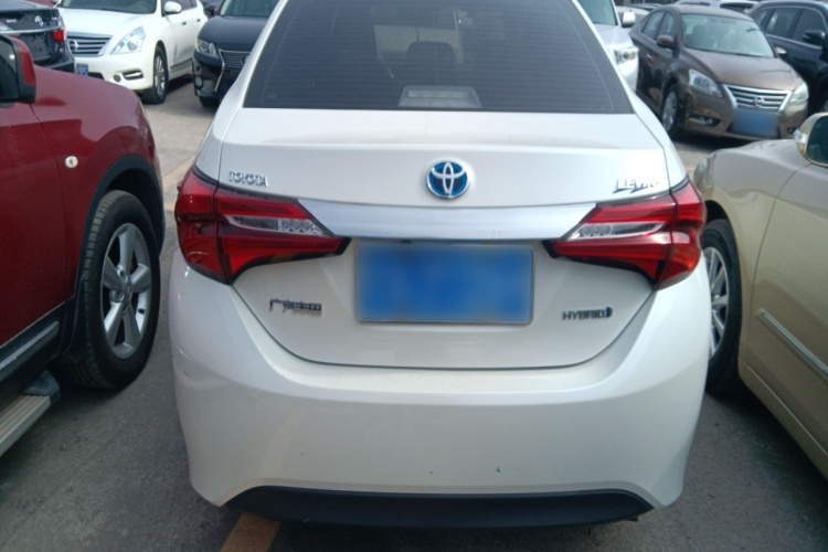 丰田 雷凌 2017款 改款双擎 1.8H GS E-CVT精英天窗版 国V车身外观6004