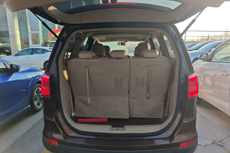 宝骏730 2016款 1.8L iAMT豪华型 7座局部细节23