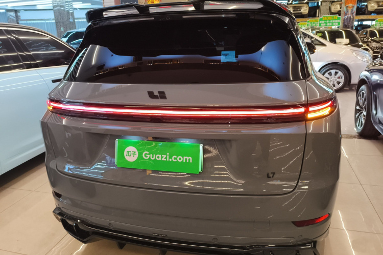 理想汽车 理想L7 2025款 Pro 智能焕新版车身外观6