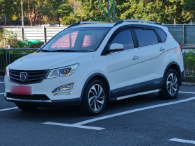 宝骏560 2015款 1.8L 手动豪华型