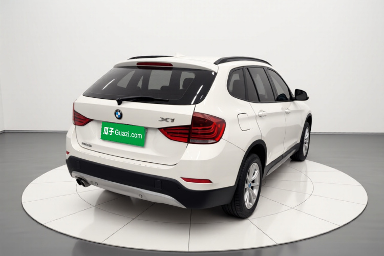 宝马X1 2015款 sDrive18i 时尚晋级版车身外观7