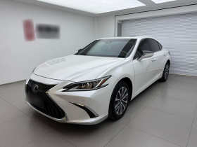 雷克萨斯ES 2023款 200 卓越版