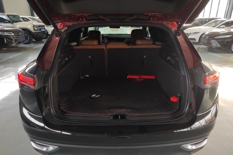 别克 2020款 昂科威S 652T 两驱豪华型机舱底盘23