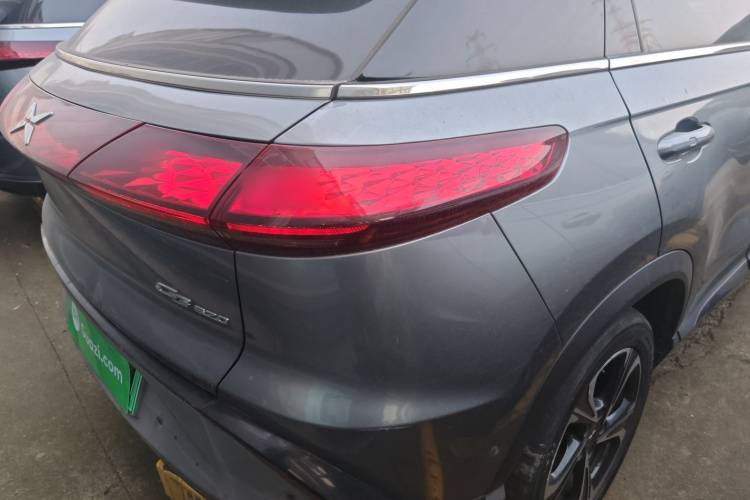 小鹏G3 2020款 520 智享版车身外观6006