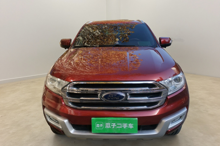 福特 撼路者 2017款 2.0T 汽油自动四驱豪华版 7座车身外观2