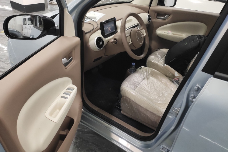 五菱汽车 宏光MINIEV 2025款 四门版 进阶款中控内饰20