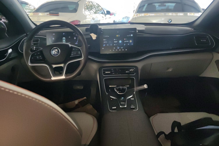 比亚迪 秦PLUS 2023款 冠军版 EV 420KM超越型中控内饰12