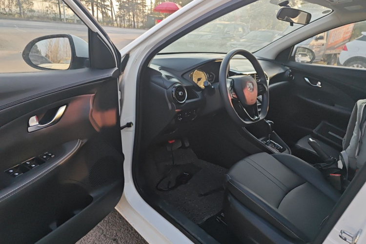 长安 悦翔 2019款 1.5L DCT 联动云版中控内饰20