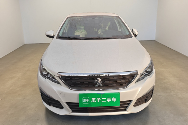 标致308 2016款 1.6L 自动时尚版车身外观2