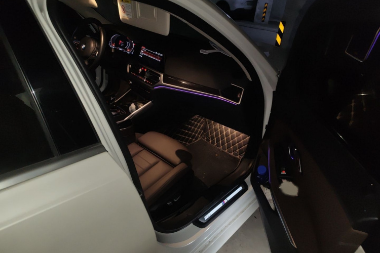 宝马3系 2020款 改款 325Li M运动套装局部细节9005