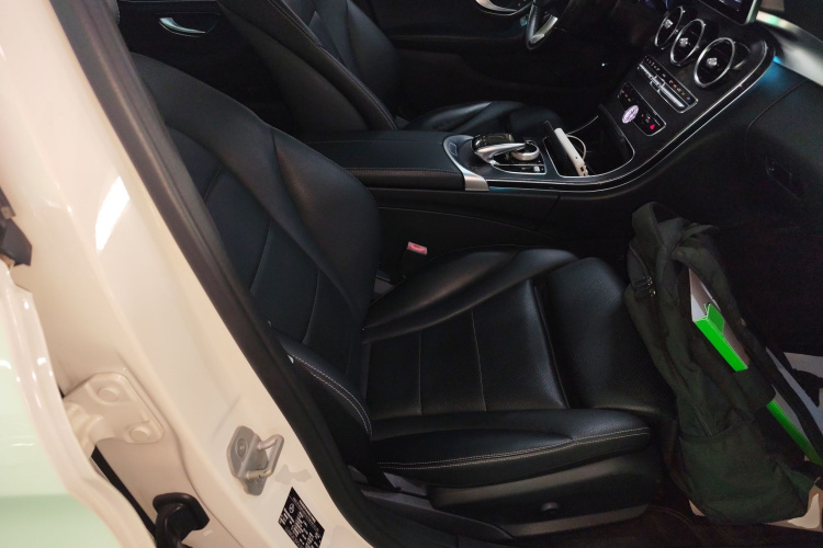 奔驰C级 2016款 C 200 L 运动型局部细节41