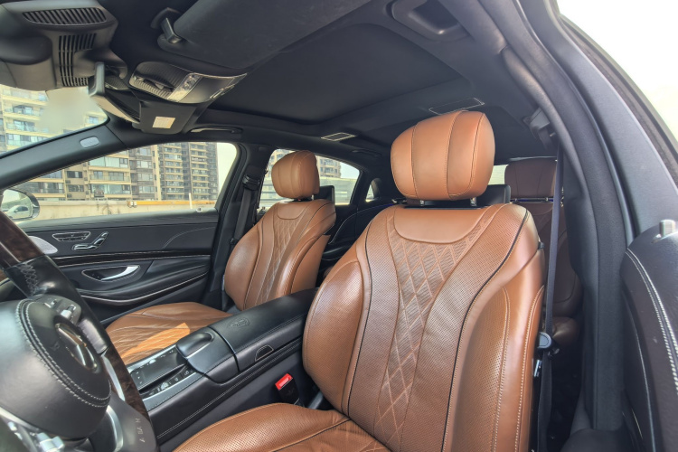 奔驰 迈巴赫S级 2020款 S 450 4MATIC 典藏版中控内饰7005