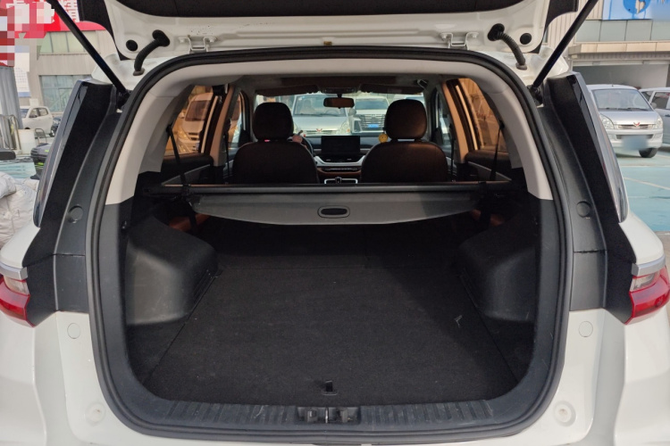 吉利汽车 远景X6 2020款 1.4T CVT尊贵型机舱底盘23