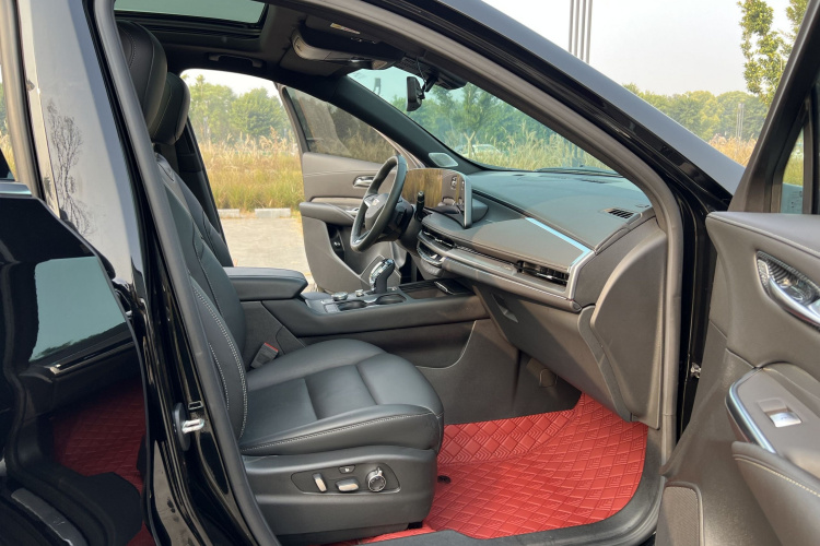 凯迪拉克XT4 2024款 28T 两驱尊贵型局部细节41