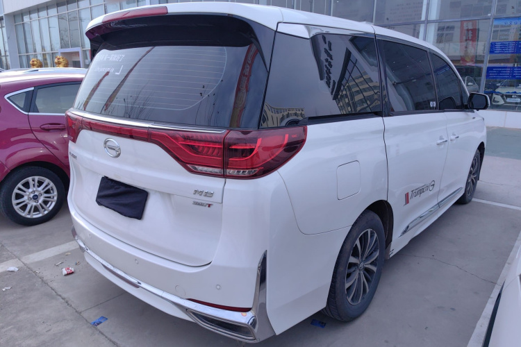 广汽传祺 传祺M8 2021款 改款 领秀系列 390T 豪华版车身外观7