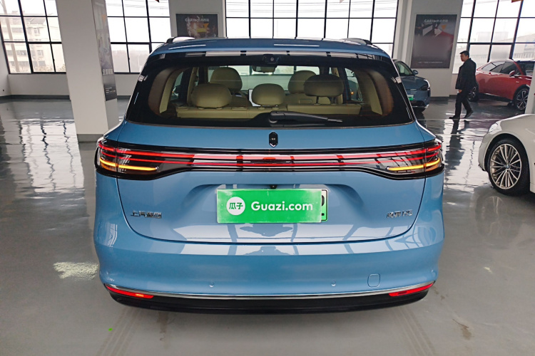 鸿蒙智行 尚界H5 2025款 增程 Max车身外观6004