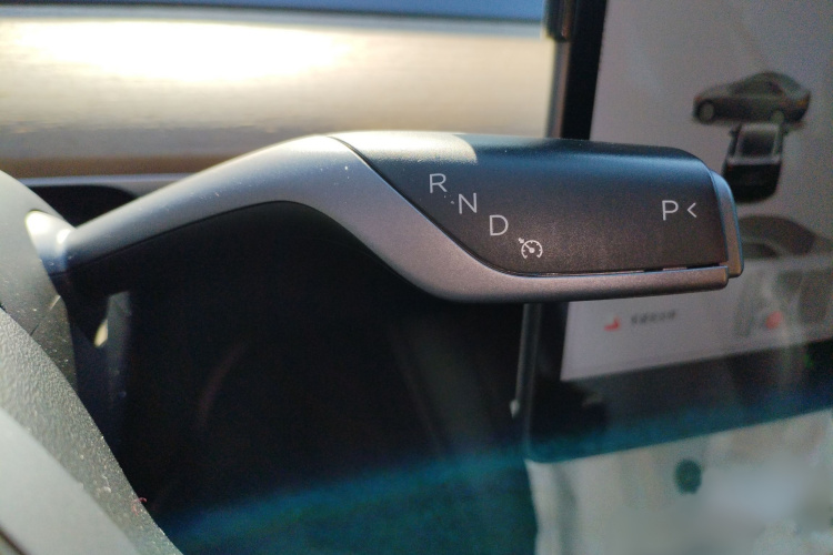 特斯拉 Model 3 2021款 标准续航后驱升级版局部细节18