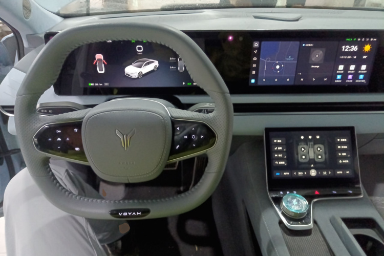 岚图汽车 岚图追光 2023款 四驱长续航版中控内饰12