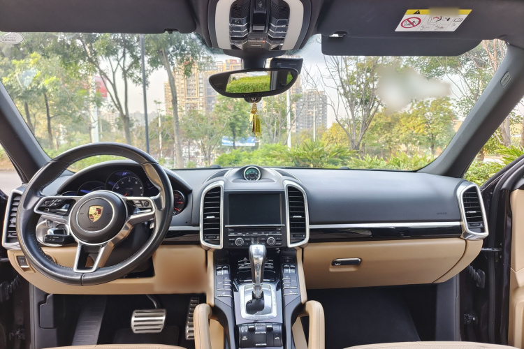 保时捷 2015款 Cayenne 3.0T中控内饰7008