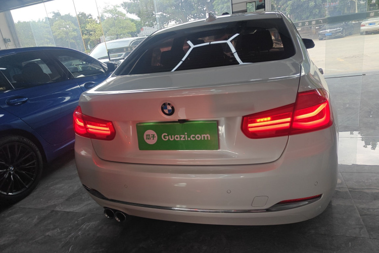 宝马3系 2018款 320Li 时尚型车身外观6