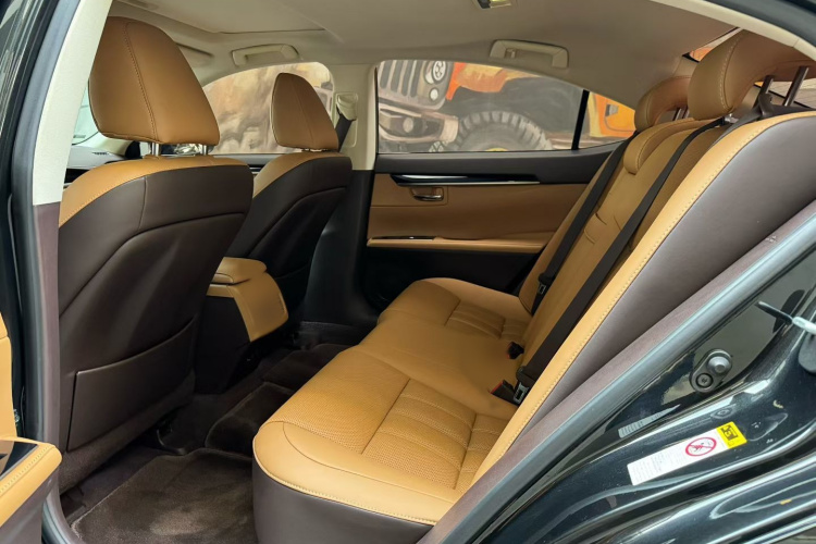 雷克萨斯ES 2016款 200 Midnight特别限量版中控内饰7003