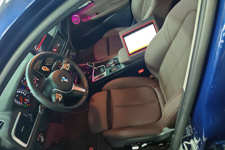 宝马1系 2021款 120i M运动曜夜版局部细节19