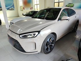 鸿蒙智行 问界M5 2023款 增程后驱标准版