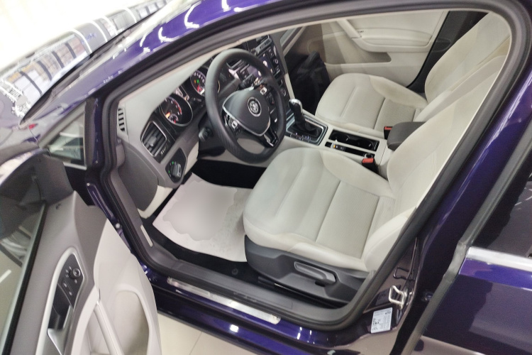 大众 高尔夫 2018款 180TSI 自动舒适型中控内饰20