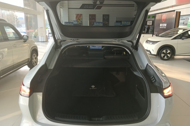 宝骏享境 2025款 纯电 600km豪华版机舱底盘23