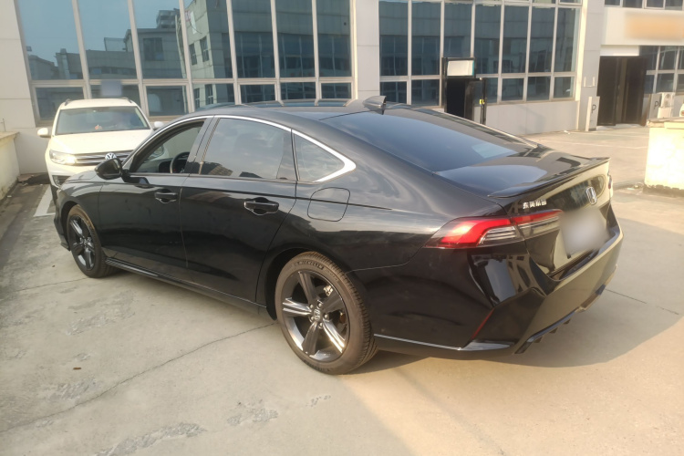 本田 英仕派 2023款 260TURBO 精致版车身外观4