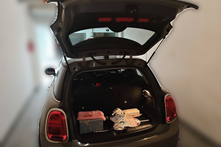 MINI 2018款 1.5T COOPER 经典派中控内饰23