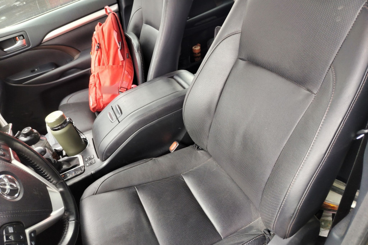 丰田 汉兰达 2015款 2.0T 四驱豪华版 7座中控内饰19