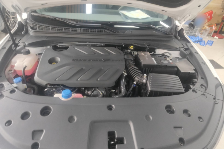 长安 锐程PLUS 2023款 1.5T DCT领航型机舱底盘24