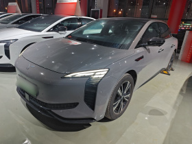 红旗EH7 2024款 820 Pro