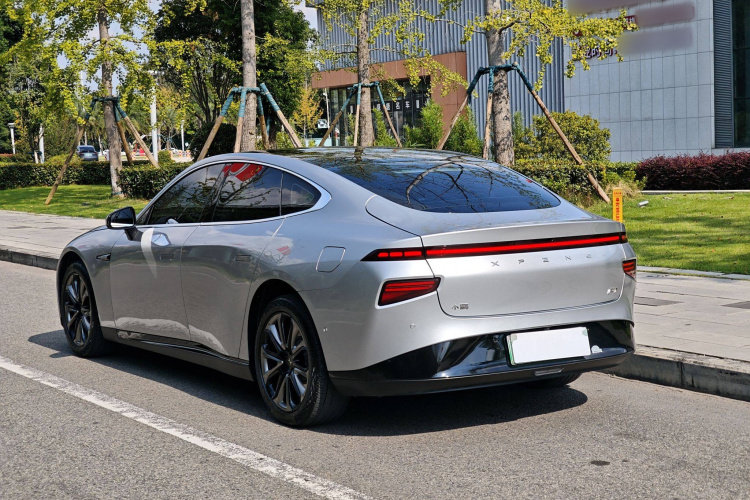 小鹏P7 2020款 670N车身外观6004