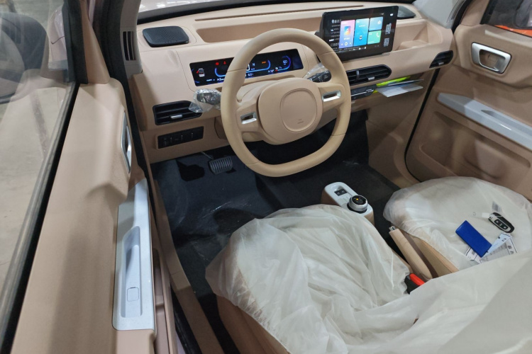 吉利银河 2024款 熊猫mini 200km 耐力熊中控内饰20