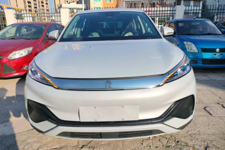 比亚迪 元PLUS 2022款 510KM 尊荣型车身外观2