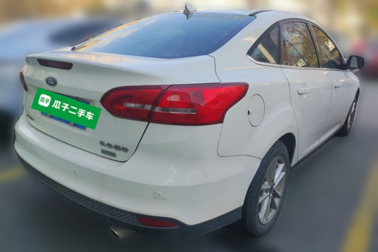 福特 福克斯 2015款 两厢 EcoBoost 180 自动精英型车身外观7