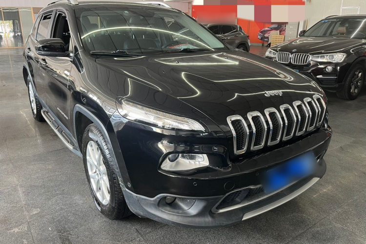 Jeep 自由光 2016款 2.4L 专业智能版车身外观6002