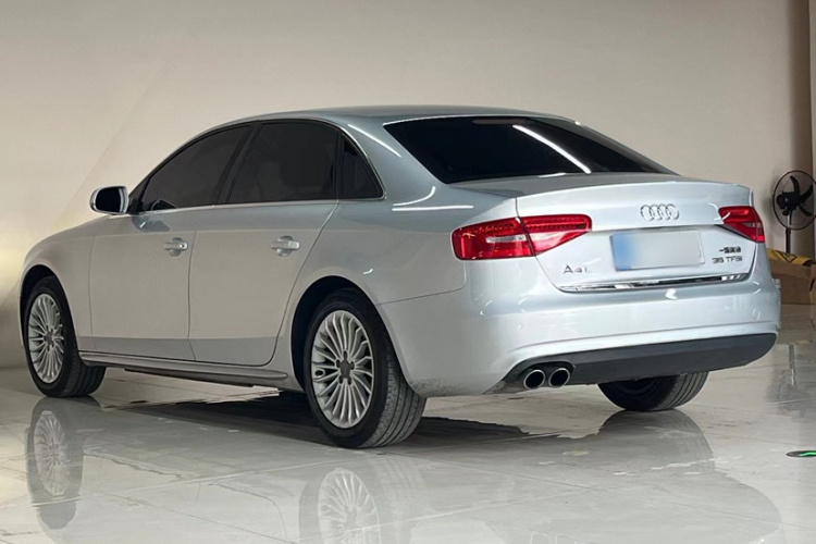 奥迪A4L 2015款 35 TFSI 自动舒适型车身外观6009