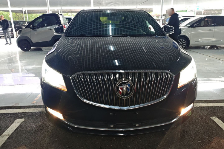 别克 君越 2013款 2.4L SIDI精英舒适型车身外观2