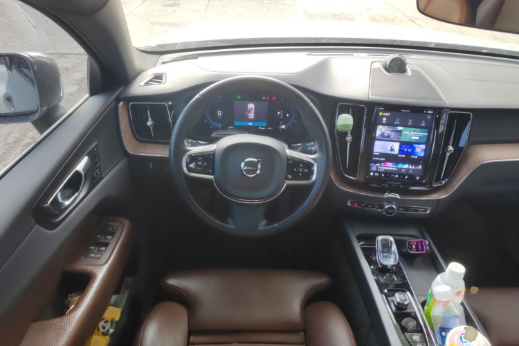 沃尔沃XC60 2022款 B5 四驱智远豪华版中控内饰13