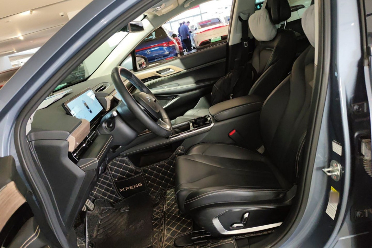 小鹏P5 2021款 550P中控内饰19