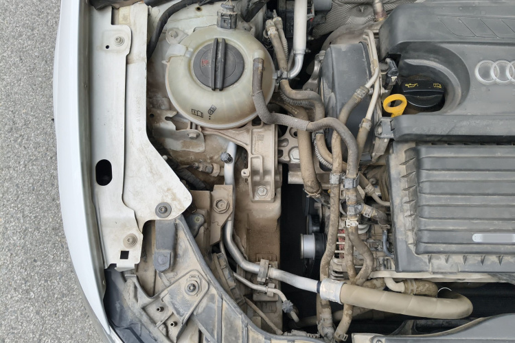 奥迪A3 2018款 30周年年型 Sportback 35 TFSI 进取型局部细节9006